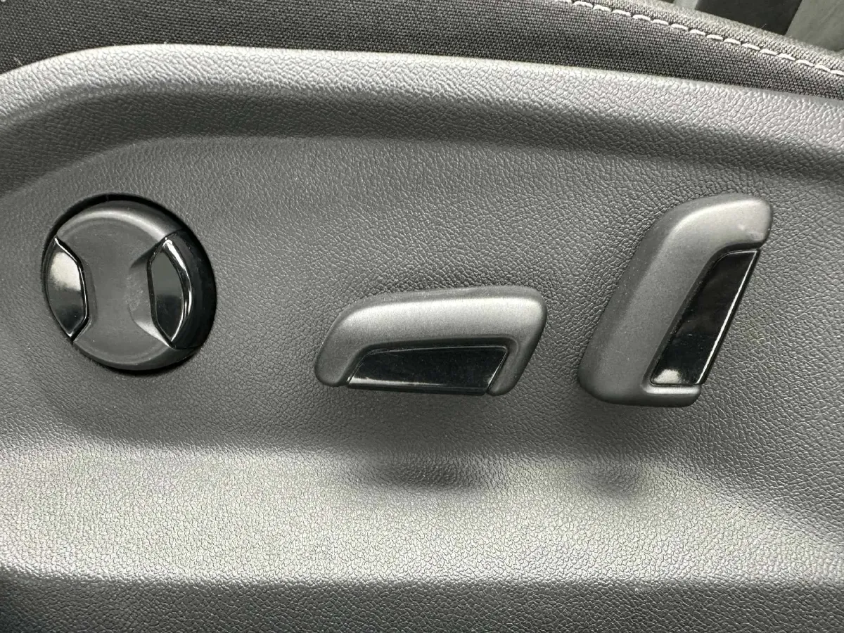 2022 Volkswagen T-Roc 1.4T 150HP L4 7DCT,autocango,china used car exporter,china ev exporter,chinese used car exporter,chinese used ev exporter