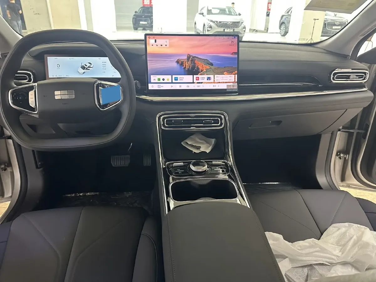 2025 Geely Galaxy L6 1.5L 112HP L4 1DHT PHEV 8.5KWH,autocango,china used car exporter,china ev exporter,chinese used car exporter,chinese used ev exporter