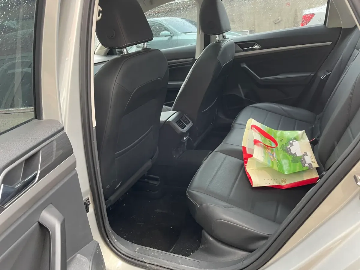 2021 Volkswagen Lavida 1.5L 113HP L4 6AT,autocango,china used car exporter,china ev exporter,chinese used car exporter,chinese used ev exporter