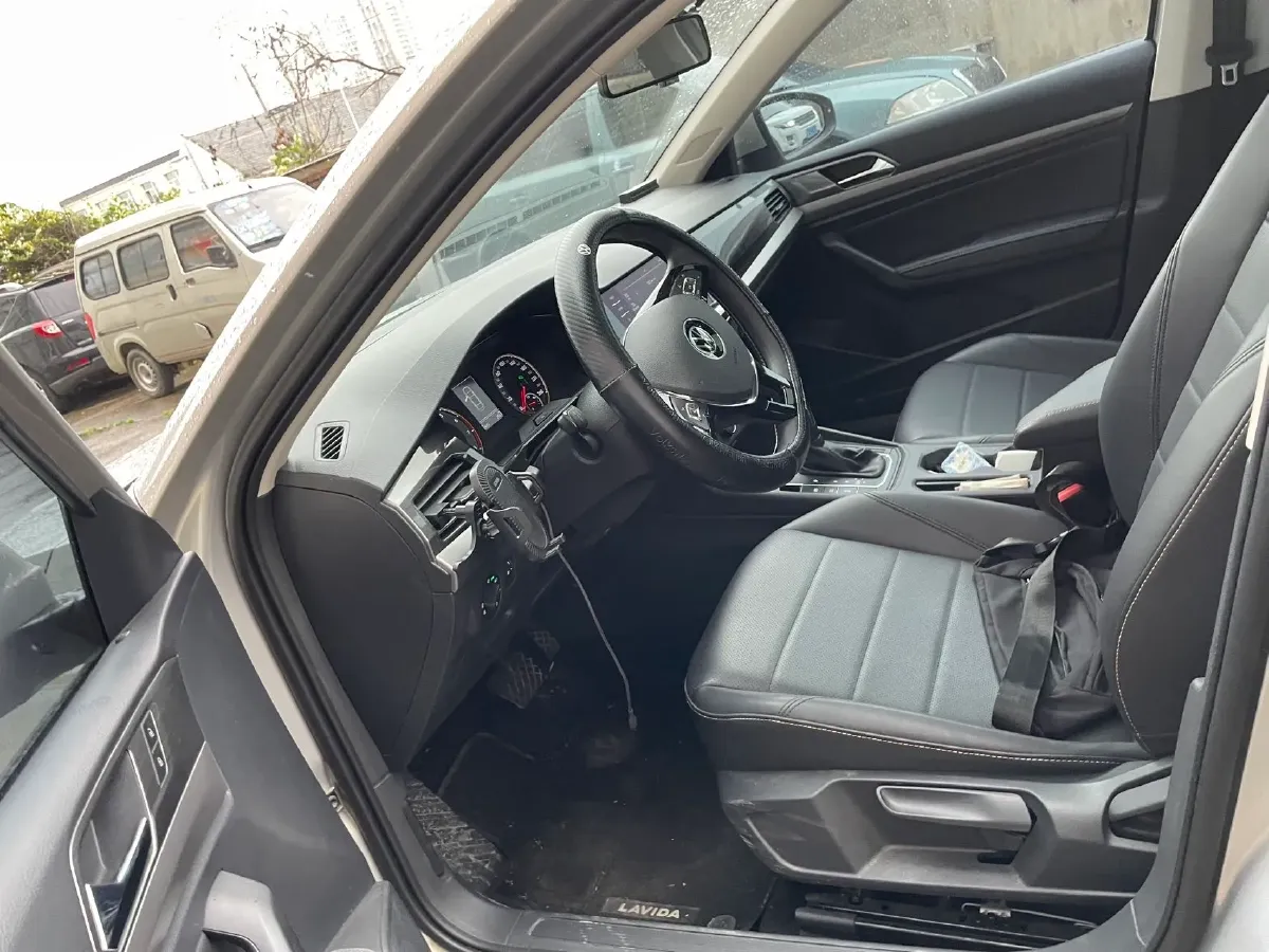 2021 Volkswagen Lavida 1.5L 113HP L4 6AT,autocango,china used car exporter,china ev exporter,chinese used car exporter,chinese used ev exporter