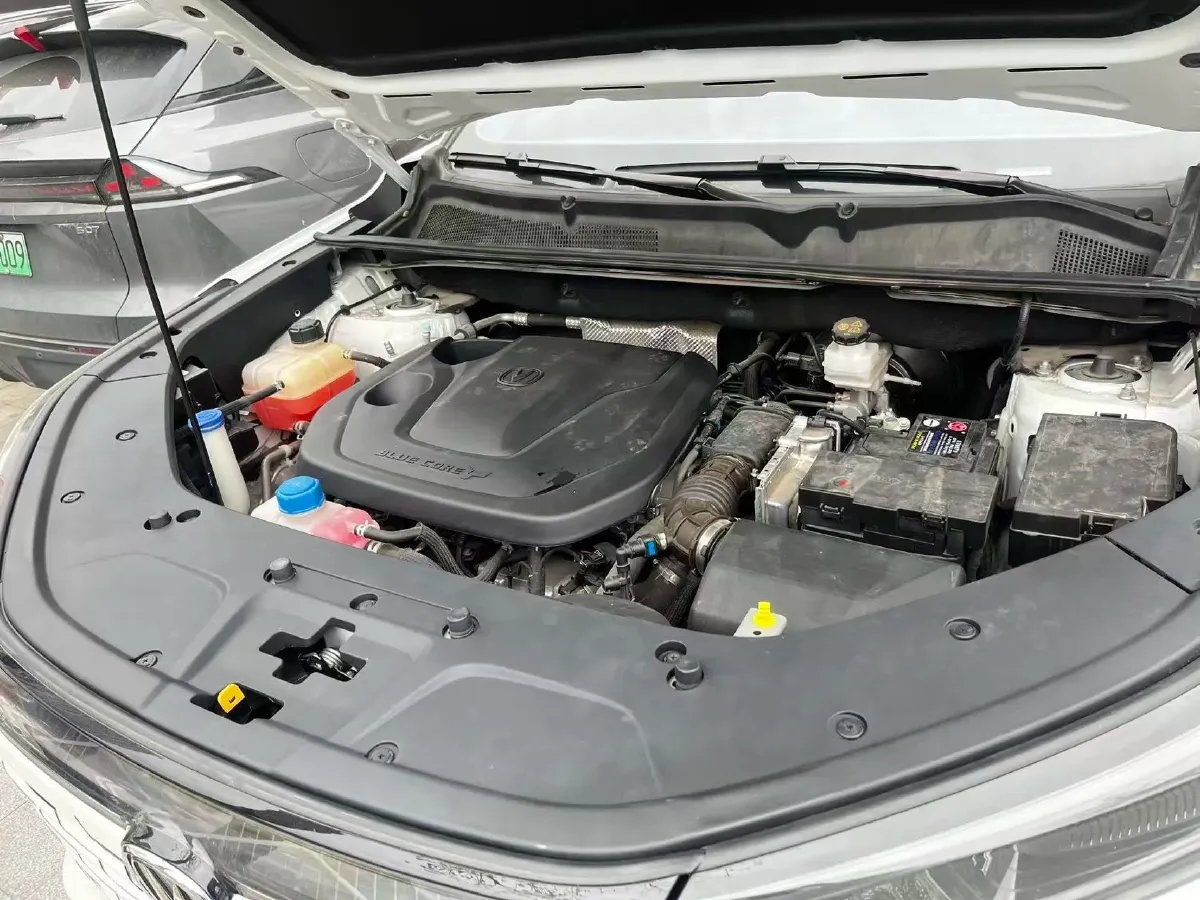 2024 ChangAn CS75 Plus 1.5T 188HP L4 8AT,autocango,china used car exporter,china ev exporter,chinese used car exporter,chinese used ev exporter