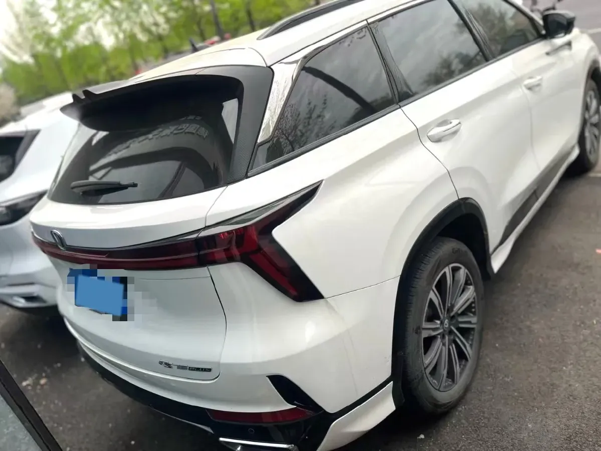 2024 ChangAn CS75 Plus 1.5T 188HP L4 8AT,autocango,china used car exporter,china ev exporter,chinese used car exporter,chinese used ev exporter