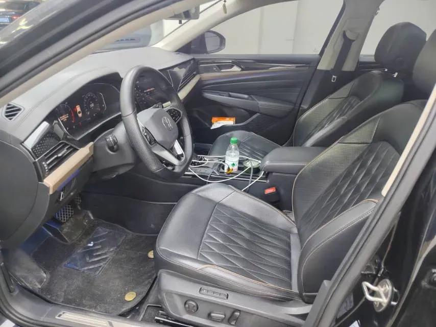 2020 Volkswagen Passat 2.0T 186HP L4 7DCT,autocango,china used car exporter,china ev exporter,chinese used car exporter,chinese used ev exporter