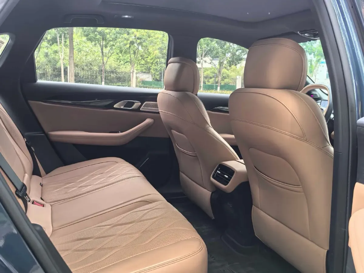 2025 Geely Galaxy A7 1.5L 112HP L4 1DHT PHEV,autocango,china used car exporter,china ev exporter,chinese used car exporter,chinese used ev exporter