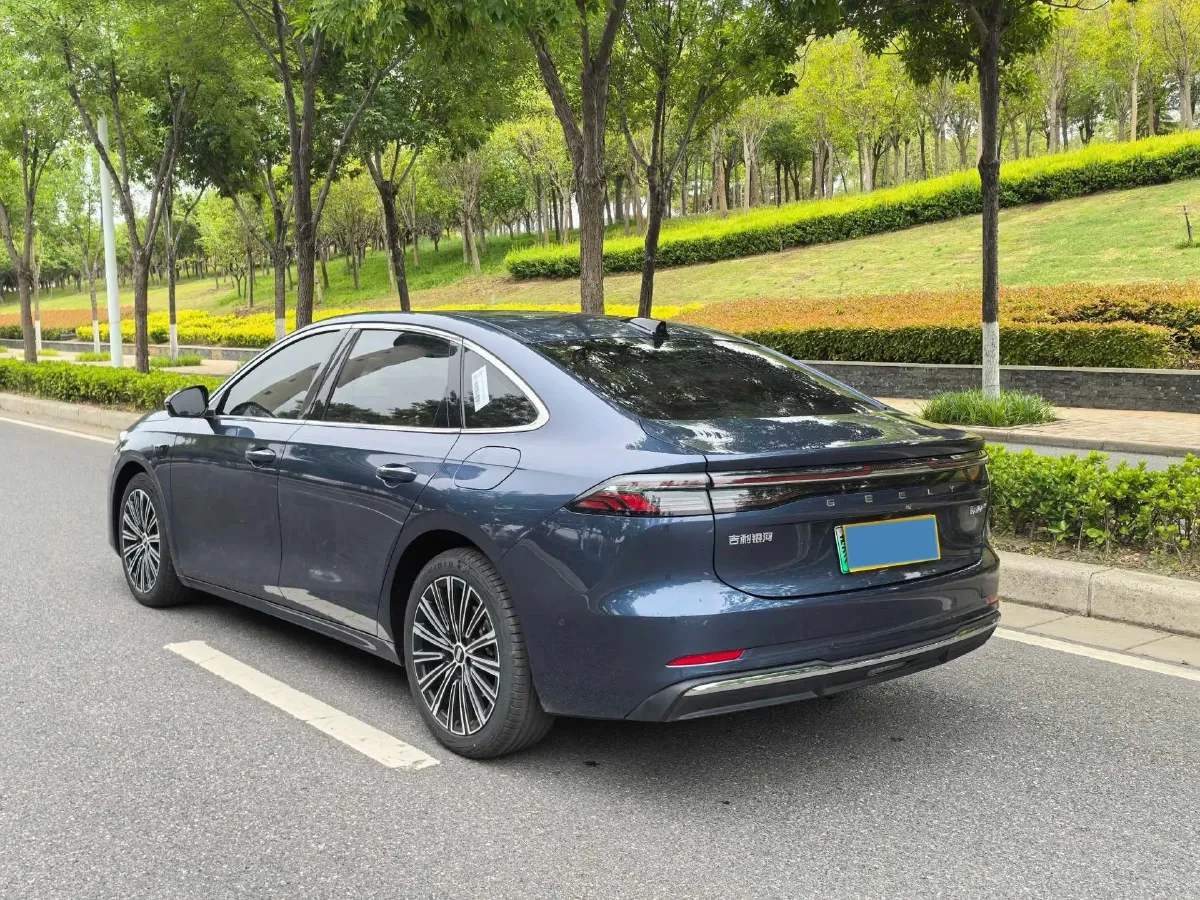 2025 Geely Galaxy A7 1.5L 112HP L4 1DHT PHEV,autocango,china used car exporter,china ev exporter,chinese used car exporter,chinese used ev exporter