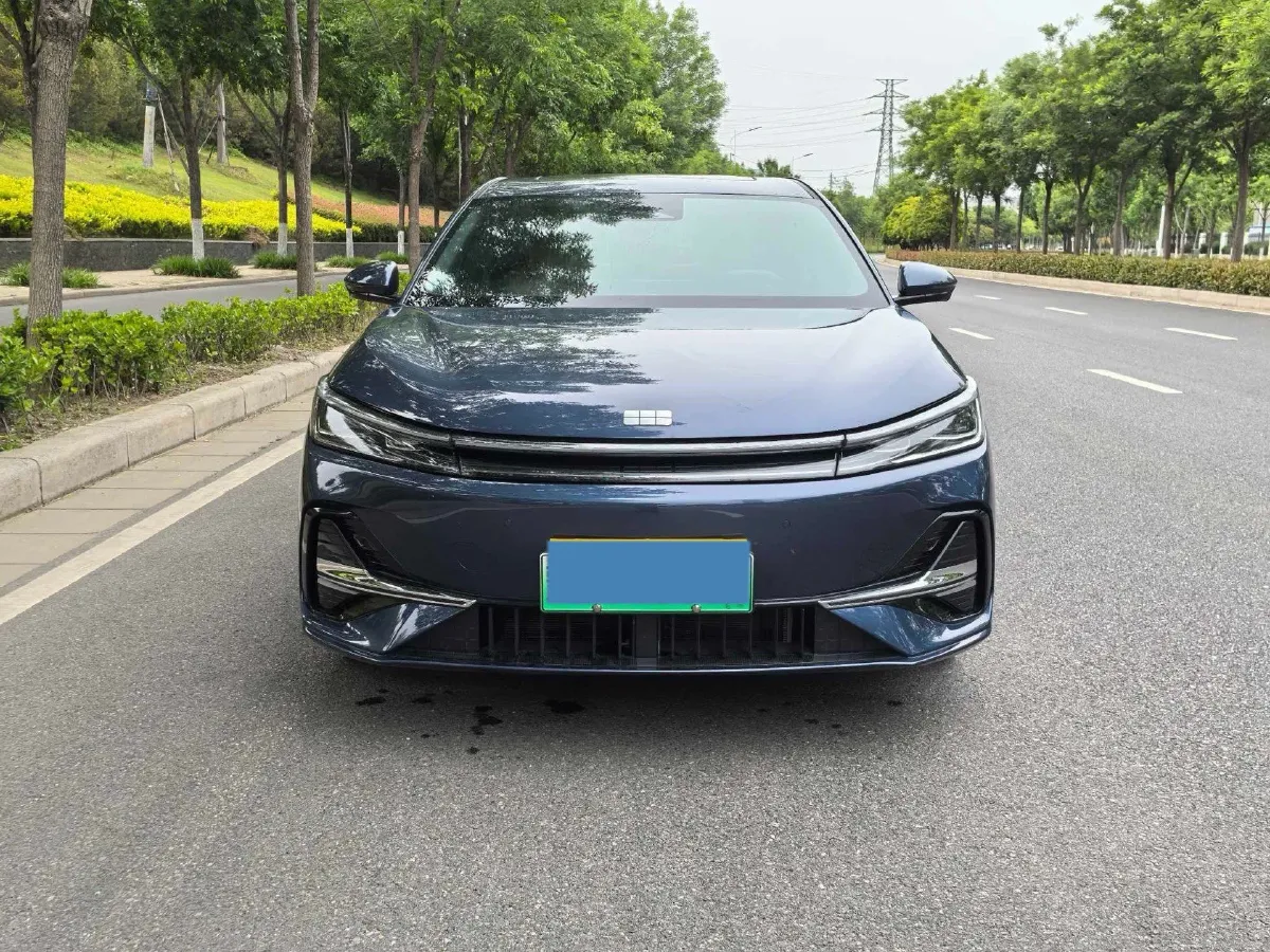 2025 Geely Galaxy A7 1.5L 112HP L4 1DHT PHEV,autocango,china used car exporter,china ev exporter,chinese used car exporter,chinese used ev exporter