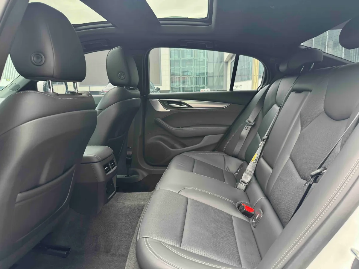 2023 Cadillac CT5 2.0T 237HP L4 10AT,autocango,china used car exporter,china ev exporter,chinese used car exporter,chinese used ev exporter