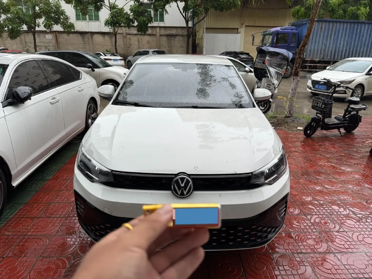 2023 Volkswagen Lavida 1.5L 110HP L4 6AT,autocango,china used car exporter,china ev exporter,chinese used car exporter,chinese used ev exporter