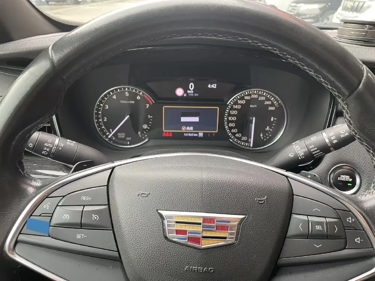 2020 Cadillac XT5 2.0T 241HP L4 9AT,autocango,china used car exporter,china ev exporter,chinese used car exporter,chinese used ev exporter