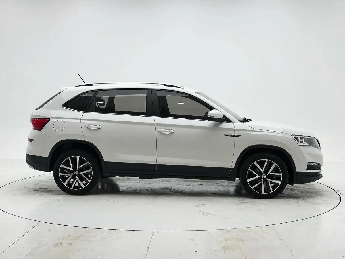 2022 Skoda Kamiq 1.5L 112HP L4 6AT,autocango,china used car exporter,china ev exporter,chinese used car exporter,chinese used ev exporter