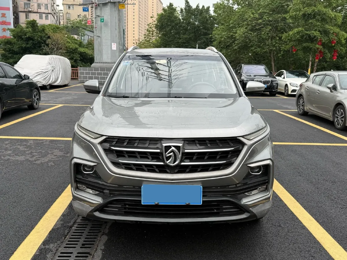 2018 BaoJun 530 1.5T 150HP L4 6MT,autocango,china used car exporter,china ev exporter,chinese used car exporter,chinese used ev exporter