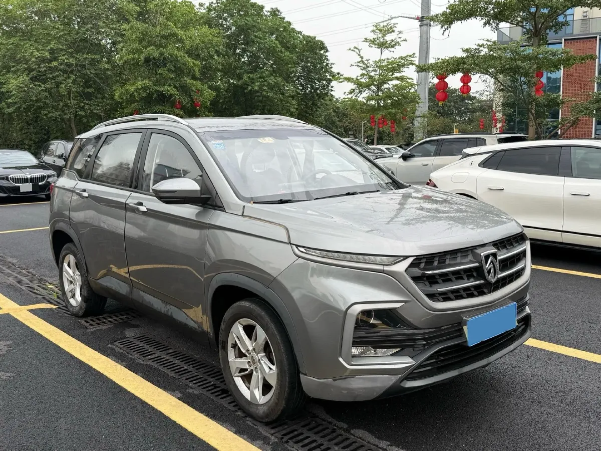 2018 BaoJun 530 1.5T 150HP L4 6MT,autocango,china used car exporter,china ev exporter,chinese used car exporter,chinese used ev exporter