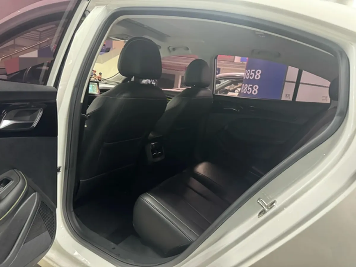 2021 Roewe i5 1.5L 120HP L4 CVT,autocango,china used car exporter,china ev exporter,chinese used car exporter,chinese used ev exporter