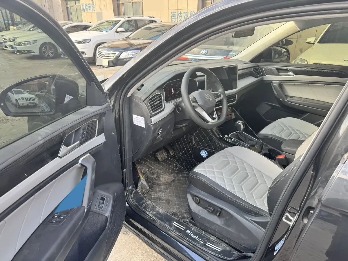 2025 Volkswagen Tayron 2.0T 186HP L4 7DCT,autocango,china used car exporter,china ev exporter,chinese used car exporter,chinese used ev exporter