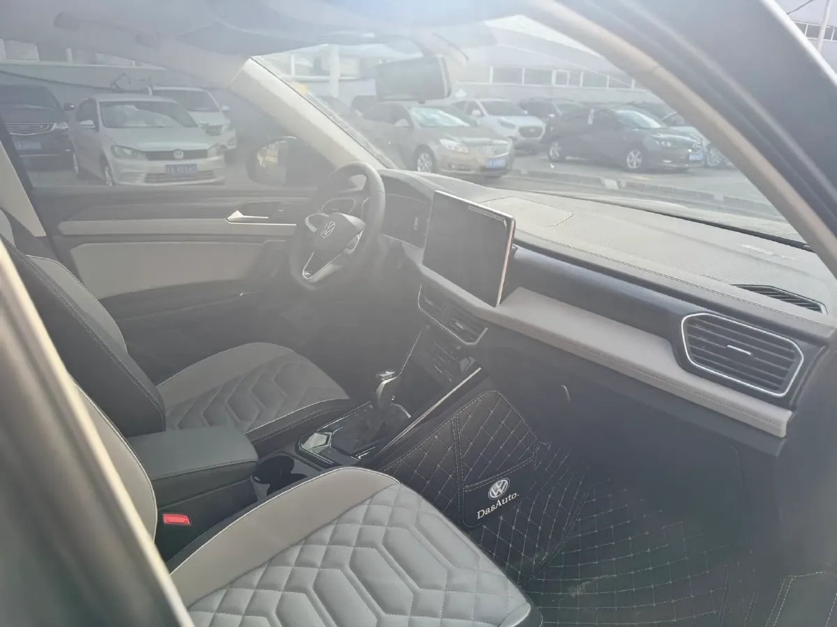 2025 Volkswagen Tayron 2.0T 186HP L4 7DCT,autocango,china used car exporter,china ev exporter,chinese used car exporter,chinese used ev exporter