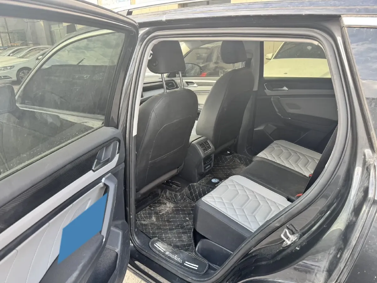 2025 Volkswagen Tayron 2.0T 186HP L4 7DCT,autocango,china used car exporter,china ev exporter,chinese used car exporter,chinese used ev exporter