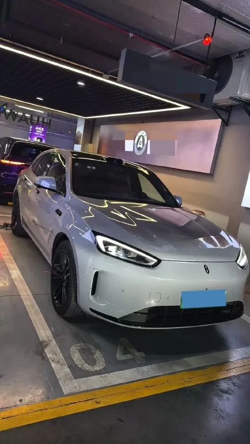 2024 AITO AITO M5 1.5T 152HP L4 REEV 42KWH,autocango,china used car exporter,china ev exporter,chinese used car exporter,chinese used ev exporter