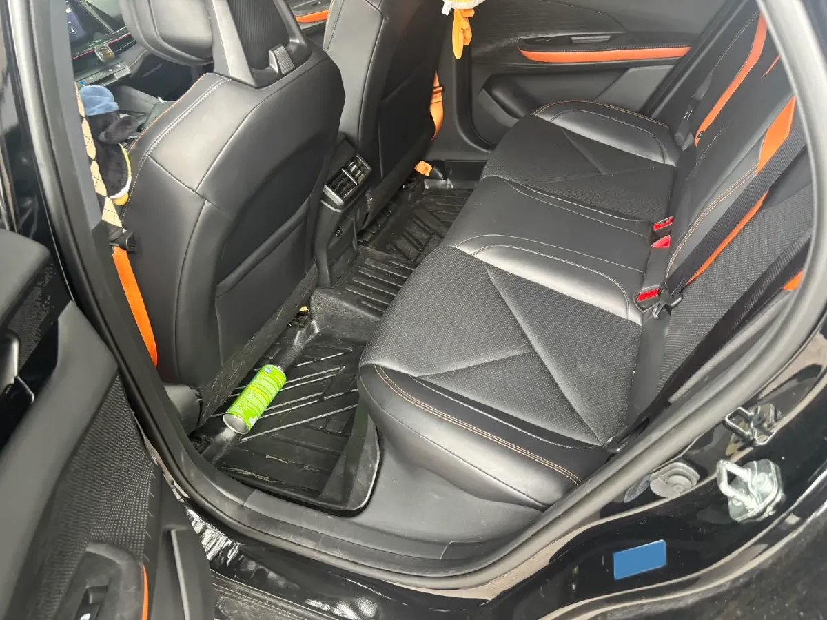 2022 ChangAn UNI-V 1.5T 188HP L4 7DCT,autocango,china used car exporter,china ev exporter,chinese used car exporter,chinese used ev exporter