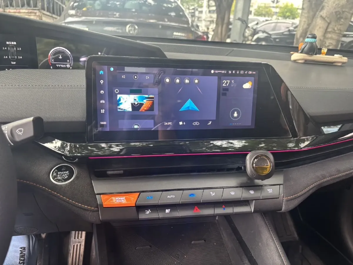 2022 ChangAn UNI-V 1.5T 188HP L4 7DCT,autocango,china used car exporter,china ev exporter,chinese used car exporter,chinese used ev exporter