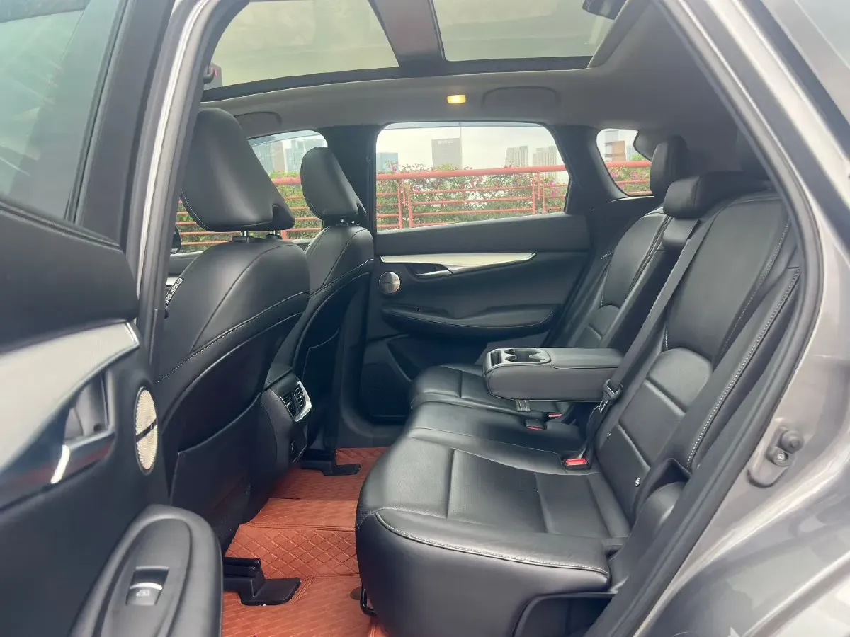 2020 Infiniti QX50 2.0T 272HP L4 CVT,autocango,china used car exporter,china ev exporter,chinese used car exporter,chinese used ev exporter