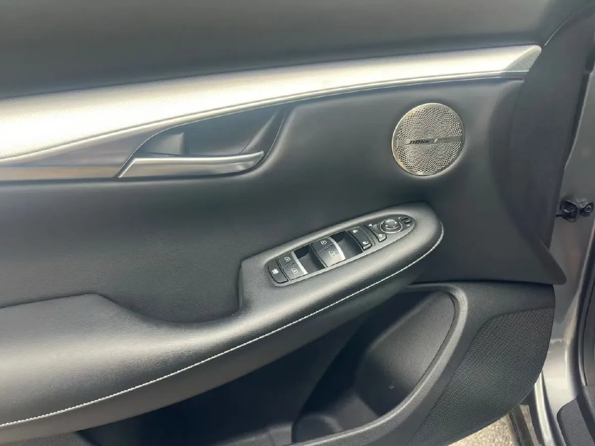 2020 Infiniti QX50 2.0T 272HP L4 CVT,autocango,china used car exporter,china ev exporter,chinese used car exporter,chinese used ev exporter