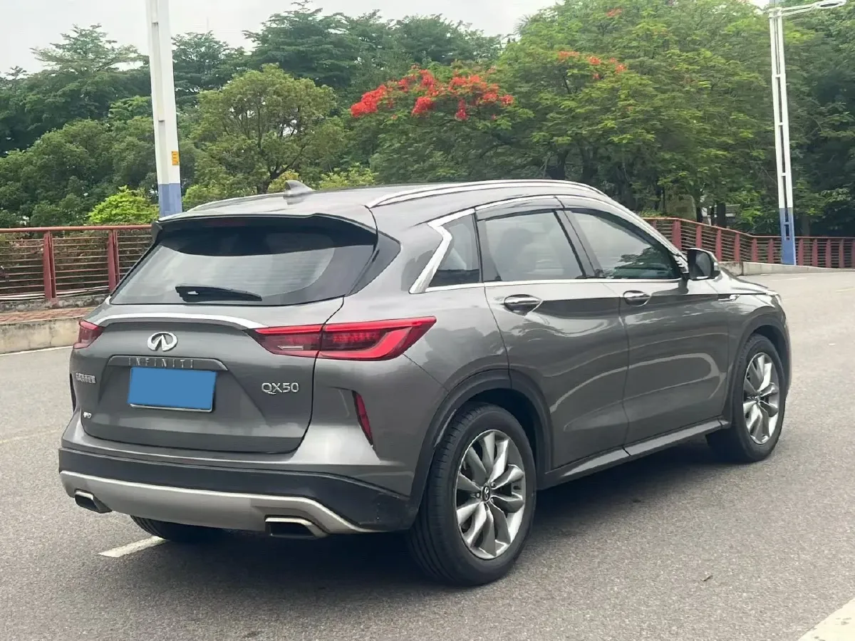 2020 Infiniti QX50 2.0T 272HP L4 CVT,autocango,china used car exporter,china ev exporter,chinese used car exporter,chinese used ev exporter