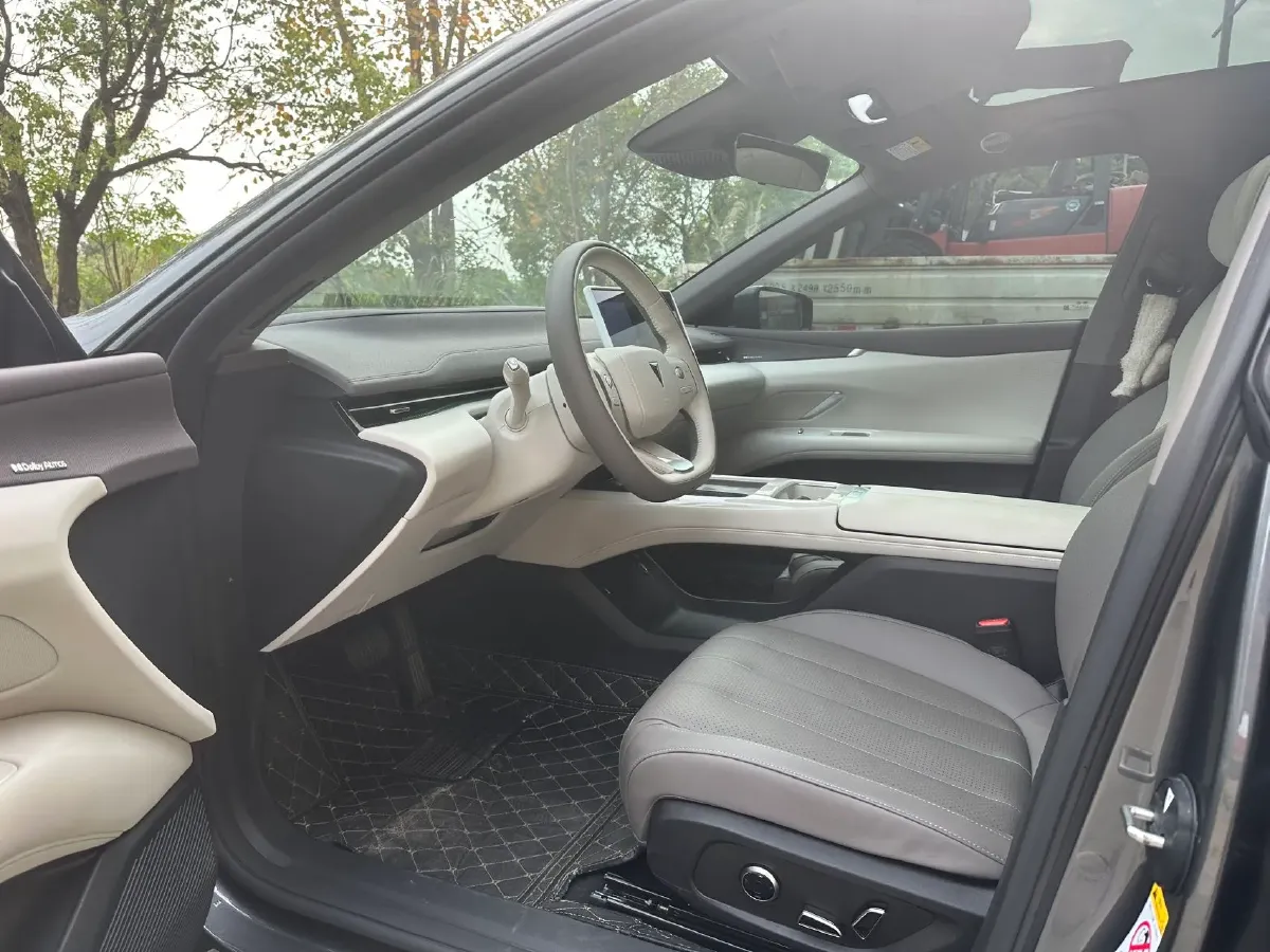 2026 Deepal L07 BEV,autocango,china used car exporter,china ev exporter,chinese used car exporter,chinese used ev exporter