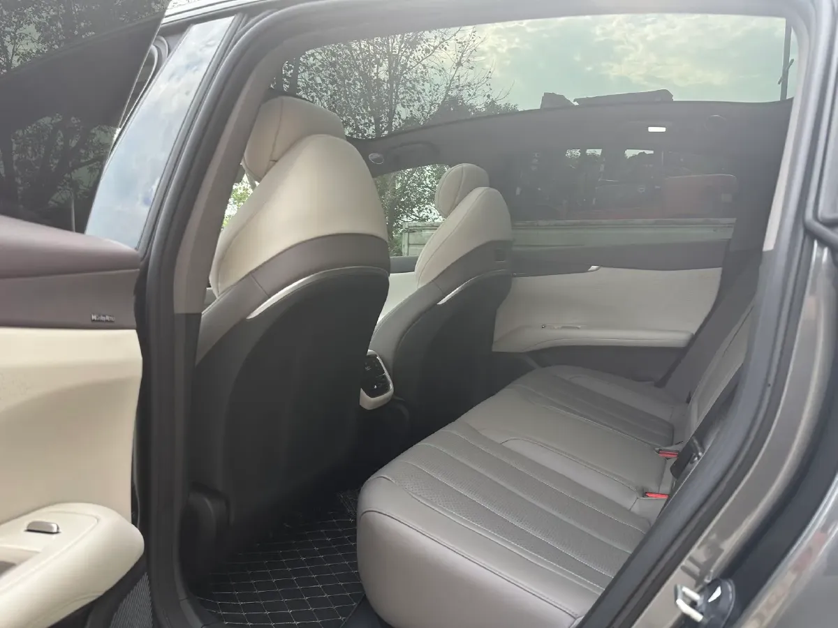 2026 Deepal L07 BEV,autocango,china used car exporter,china ev exporter,chinese used car exporter,chinese used ev exporter