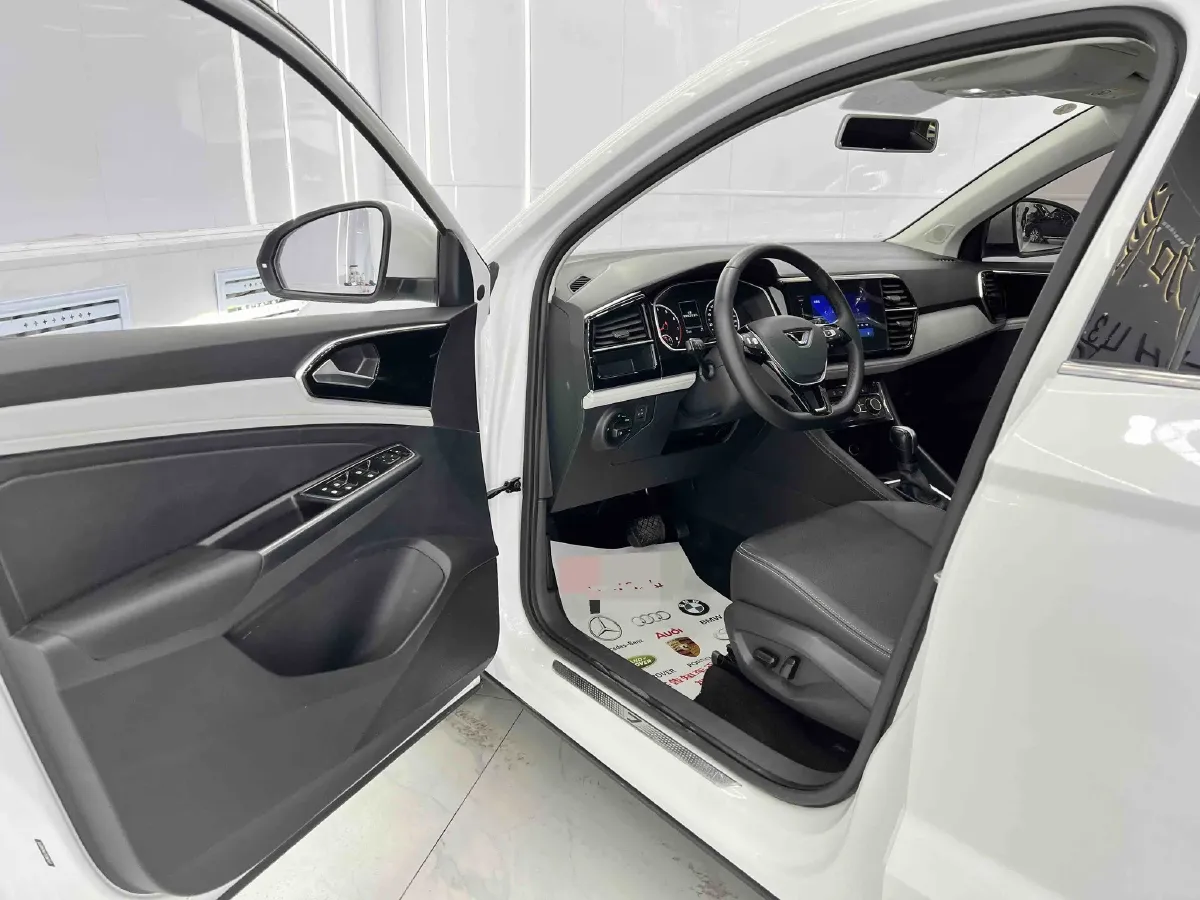 2023 Jetta VS7 1.4T 150HP L4 6AT,autocango,china used car exporter,china ev exporter,chinese used car exporter,chinese used ev exporter