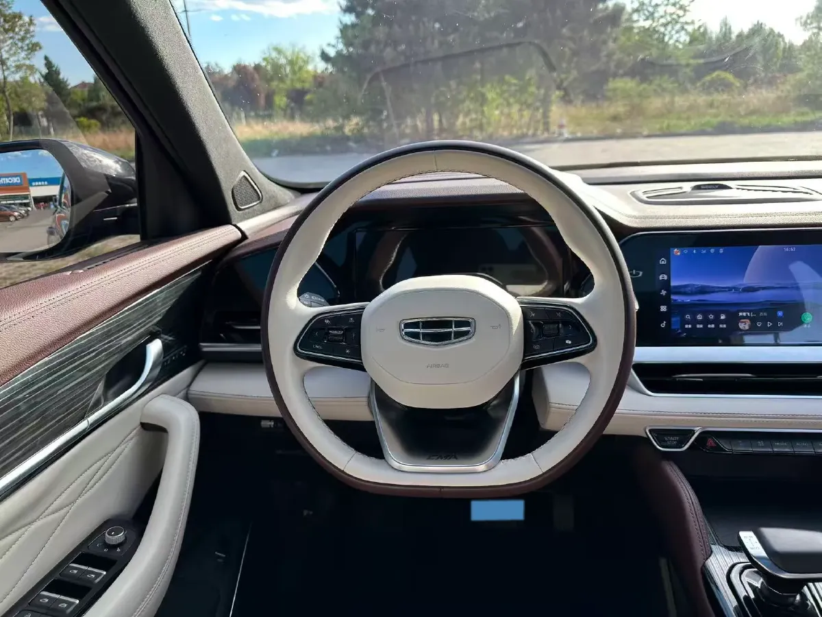 2021 Geely Monjaro 2.0T 218HP L4 7DCT,autocango,china used car exporter,china ev exporter,chinese used car exporter,chinese used ev exporter