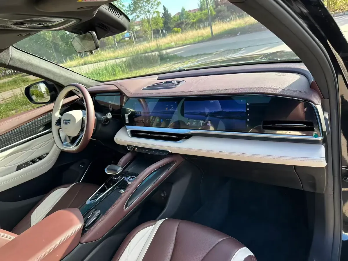 2021 Geely Monjaro 2.0T 218HP L4 7DCT,autocango,china used car exporter,china ev exporter,chinese used car exporter,chinese used ev exporter