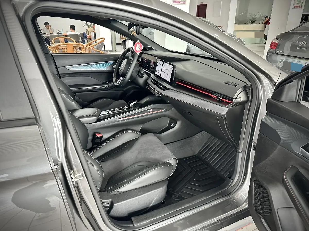 2022 Geely Binray 1.5T 181HP L4 7DCT,autocango,china used car exporter,china ev exporter,chinese used car exporter,chinese used ev exporter