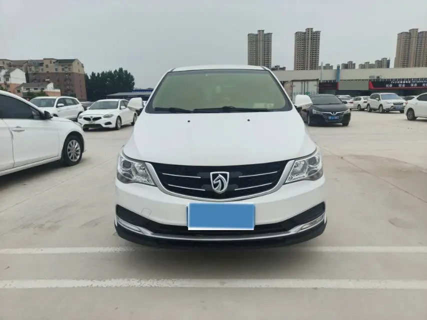 2018 BaoJun 530 1.5T 150HP L4 6MT,autocango,china used car exporter,china ev exporter,chinese used car exporter,chinese used ev exporter