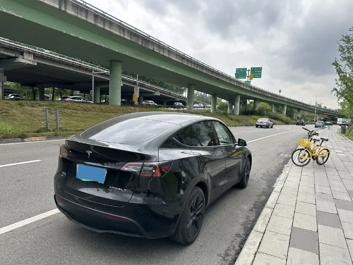 2023 Tesla Model Y BEV 78.4KWH,autocango,china used car exporter,china ev exporter,chinese used car exporter,chinese used ev exporter