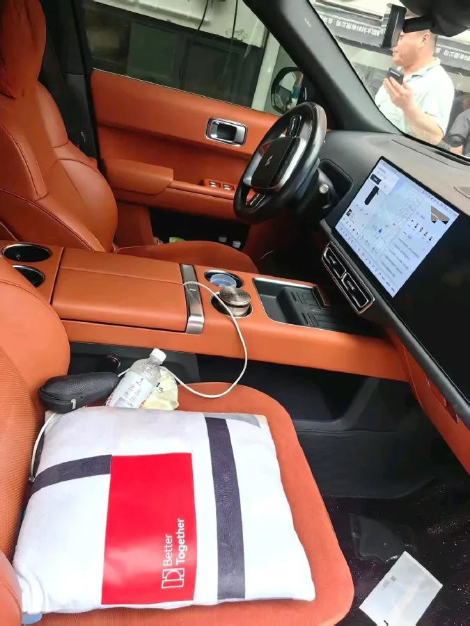 2022 Li L9 Range Extended 154HP REEV 42.6KWH,autocango,china used car exporter,china ev exporter,chinese used car exporter,chinese used ev exporter