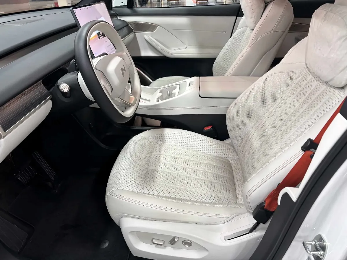 2024 ONVO L60 BEV 60KWH,autocango,china used car exporter,china ev exporter,chinese used car exporter,chinese used ev exporter