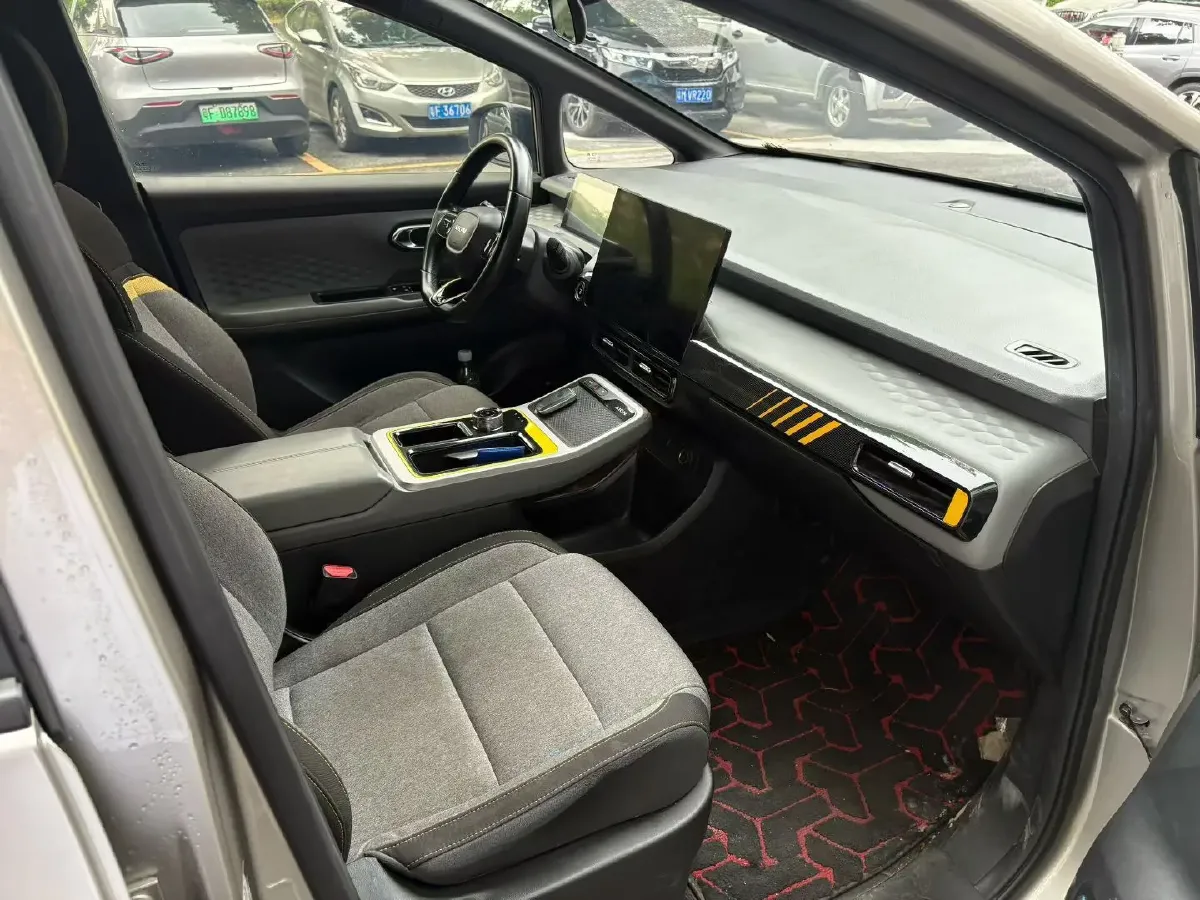 2022 Geely Okavango 1.8T 184HP L4 7DCT,autocango,china used car exporter,china ev exporter,chinese used car exporter,chinese used ev exporter