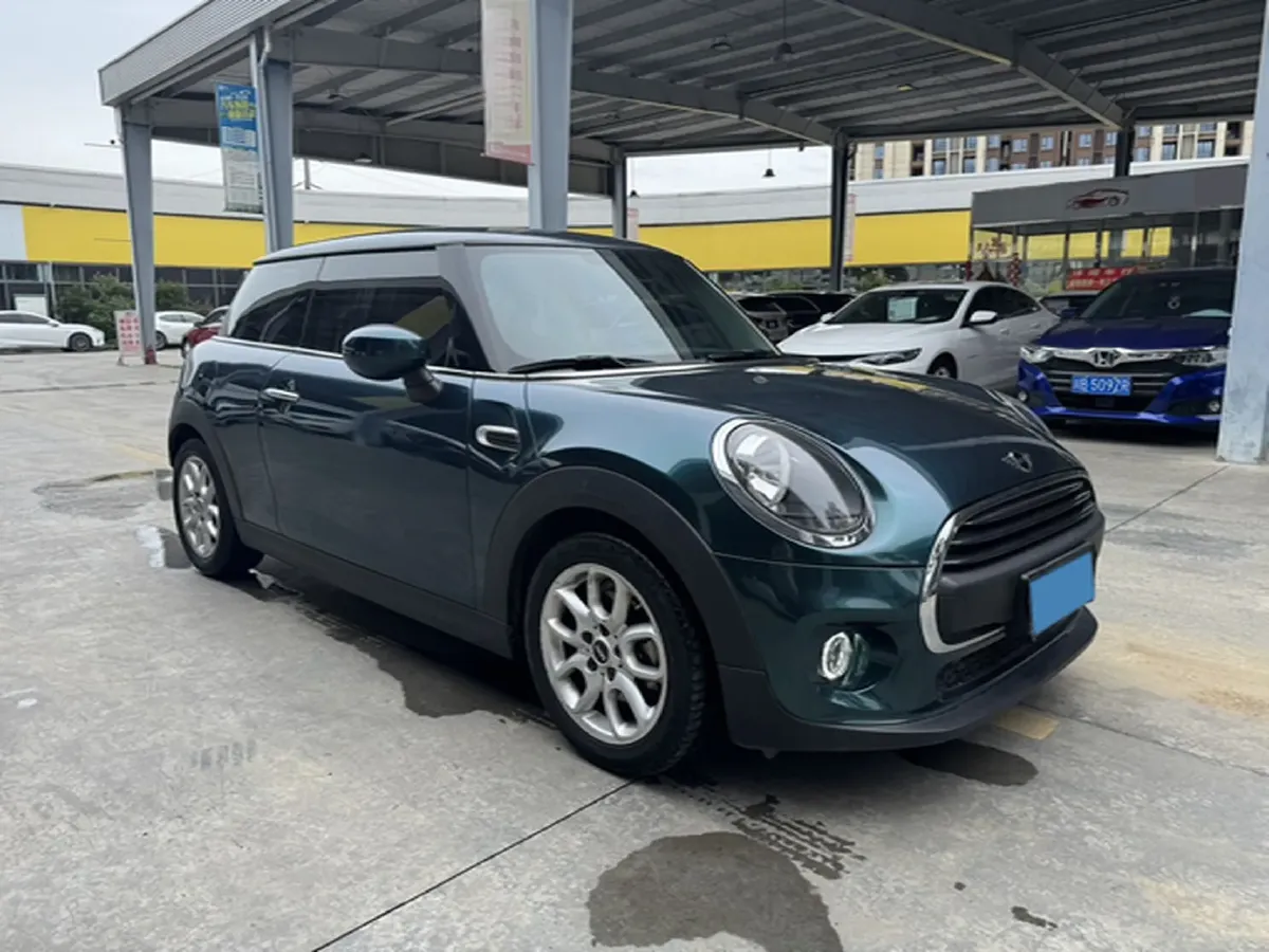 2021 MINI MINI 1.5T 102HP L3 7DCT,autocango,china used car exporter,china ev exporter,chinese used car exporter,chinese used ev exporter