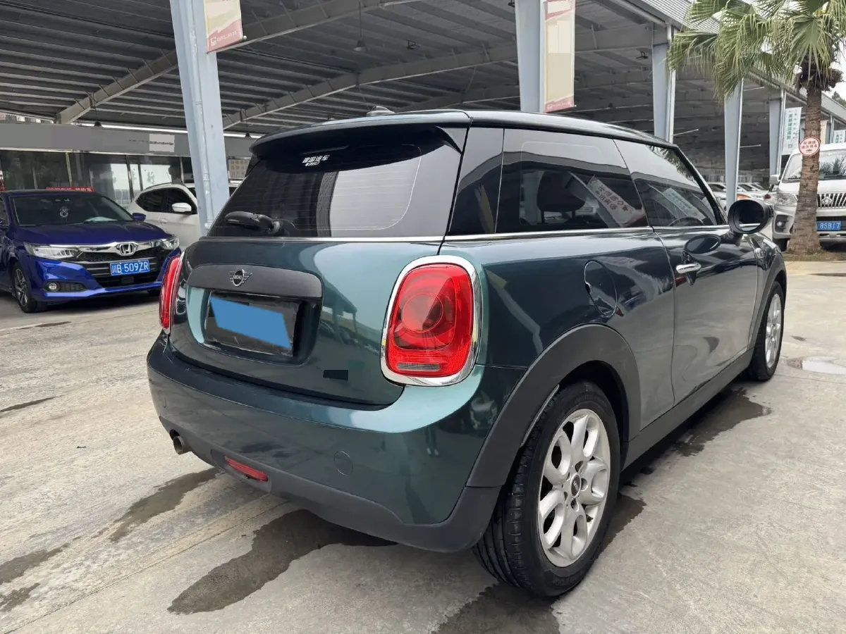 2021 MINI MINI 1.5T 102HP L3 7DCT,autocango,china used car exporter,china ev exporter,chinese used car exporter,chinese used ev exporter