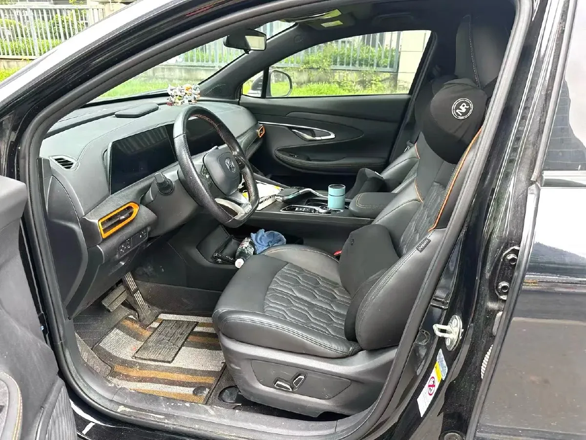 2022 ChangAn UNI-T 1.5T 188HP L4 7DCT,autocango,china used car exporter,china ev exporter,chinese used car exporter,chinese used ev exporter