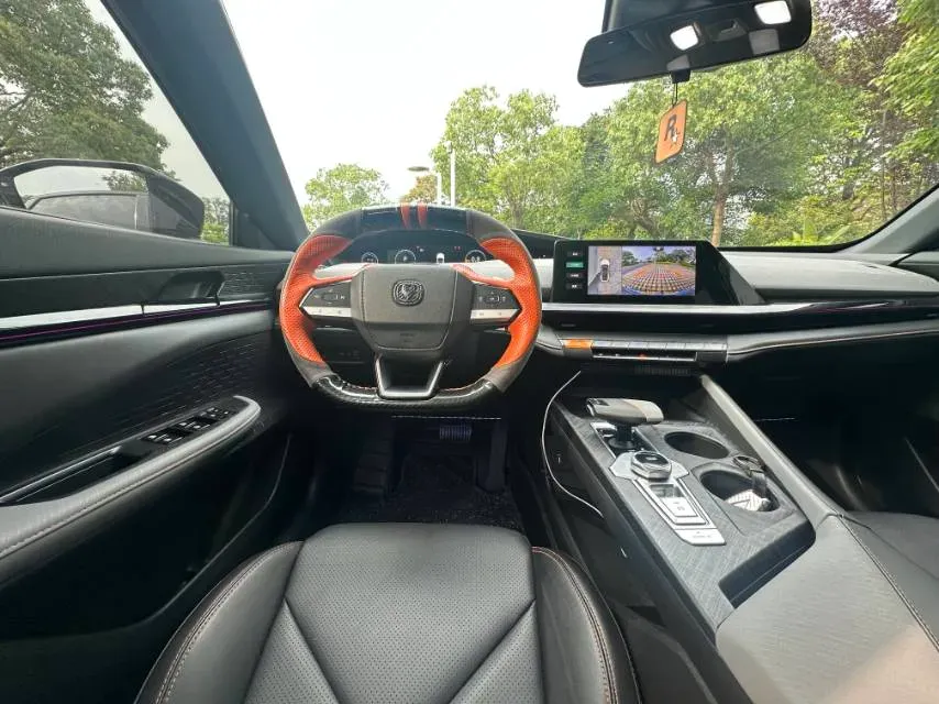 2022 ChangAn UNI-V 1.5T 188HP L4 7DCT,autocango,china used car exporter,china ev exporter,chinese used car exporter,chinese used ev exporter