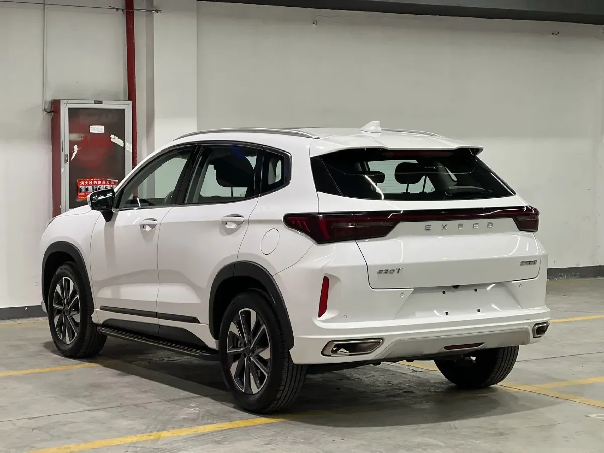 2022 ChangAn Oshan X7 Plus 1.5T 188HP L4 7DCT,autocango,china used car exporter,china ev exporter,chinese used car exporter,chinese used ev exporter