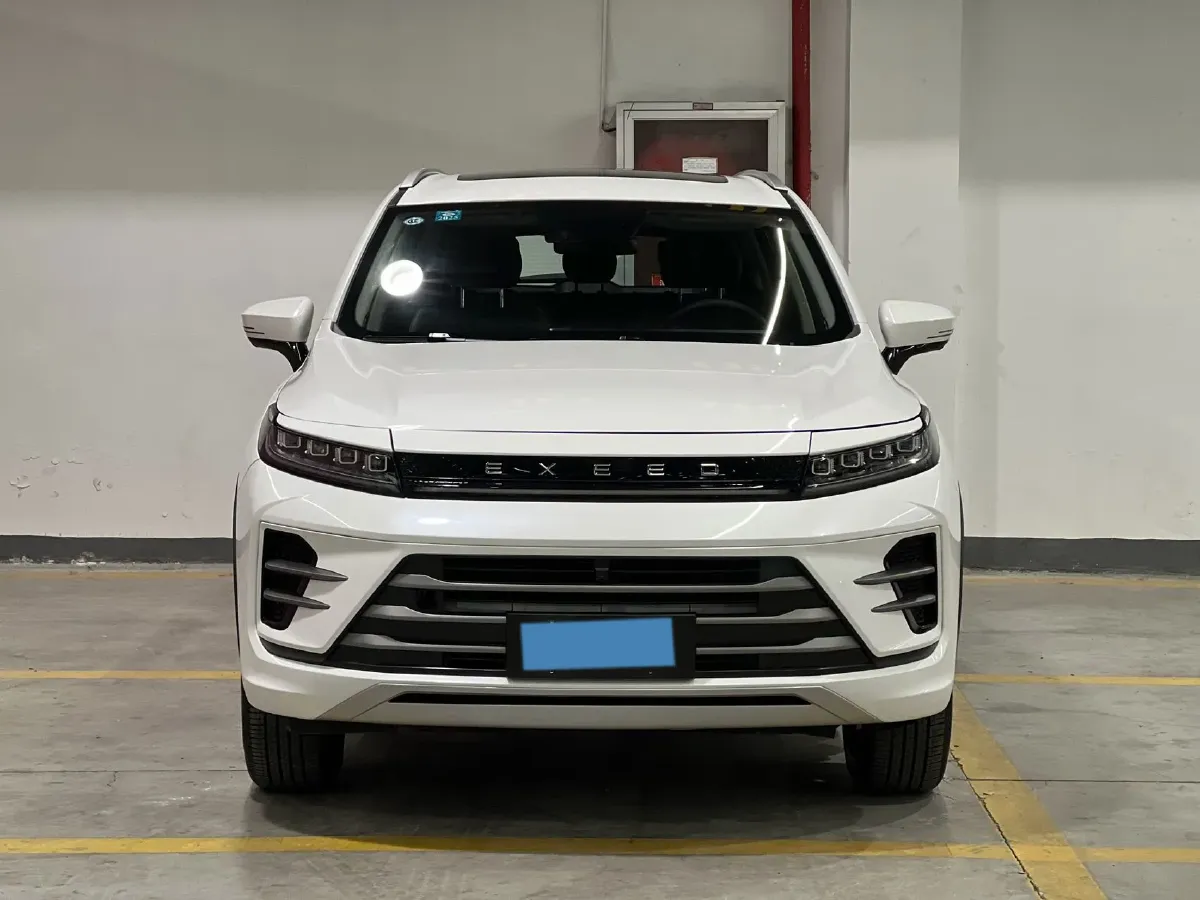 2022 ChangAn Oshan X7 Plus 1.5T 188HP L4 7DCT,autocango,china used car exporter,china ev exporter,chinese used car exporter,chinese used ev exporter