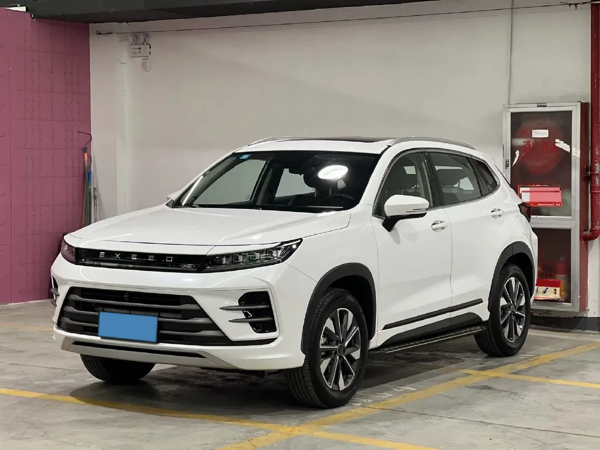 2022 ChangAn Oshan X7 Plus 1.5T 188HP L4 7DCT,autocango,china used car exporter,china ev exporter,chinese used car exporter,chinese used ev exporter