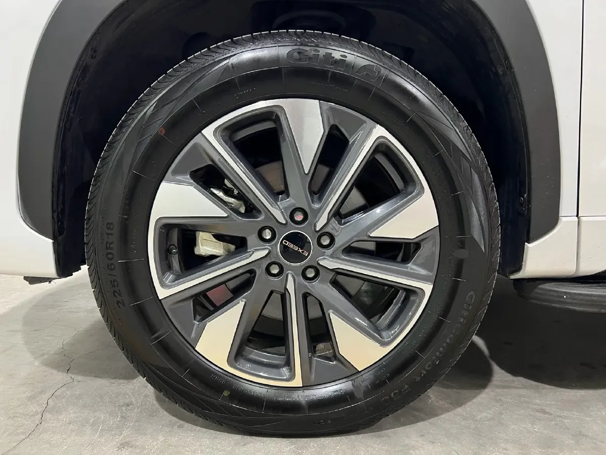 2022 ChangAn Oshan X7 Plus 1.5T 188HP L4 7DCT,autocango,china used car exporter,china ev exporter,chinese used car exporter,chinese used ev exporter