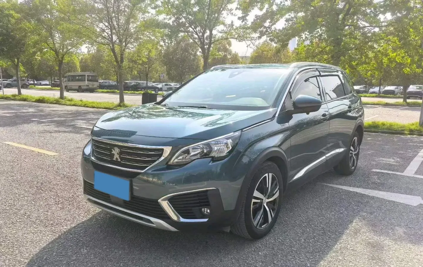 2019 Peugeot 5008 1.6T 167HP L4 6AT,autocango,china used car exporter,china ev exporter,chinese used car exporter,chinese used ev exporter