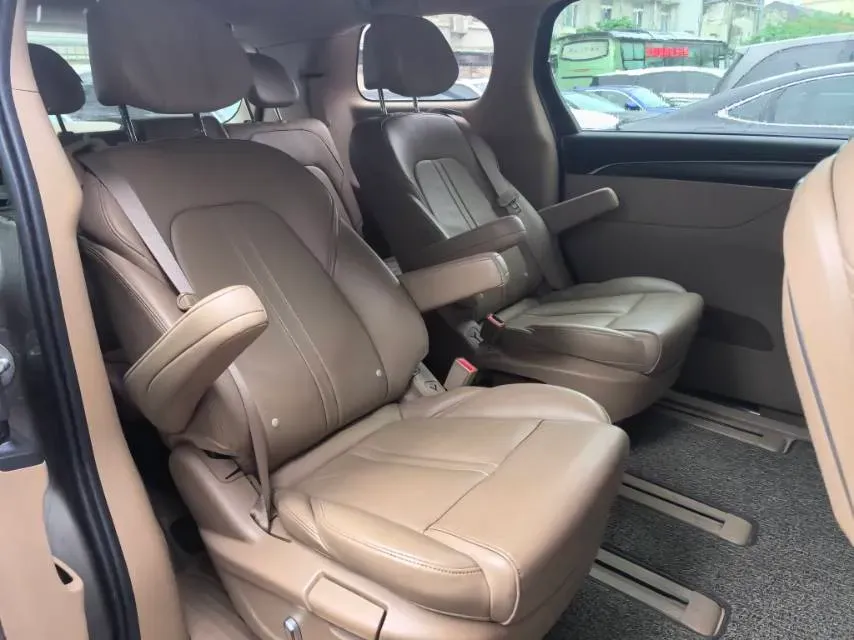 2021 Buick GL8 2.0T 237HP L4 9AT,autocango,china used car exporter,china ev exporter,chinese used car exporter,chinese used ev exporter