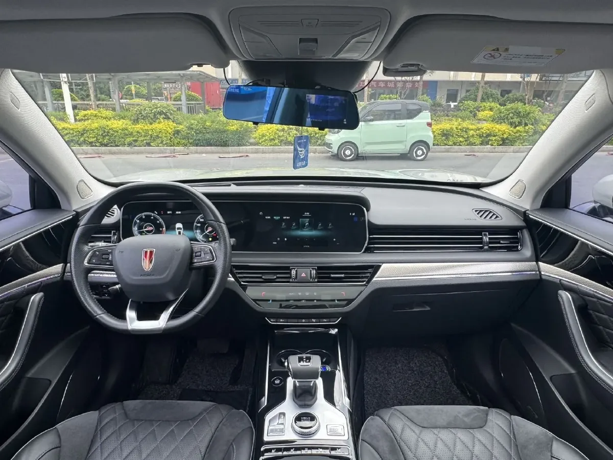 2022 HongQi HS5 2.0T 224HP L4 6AT,autocango,china used car exporter,china ev exporter,chinese used car exporter,chinese used ev exporter