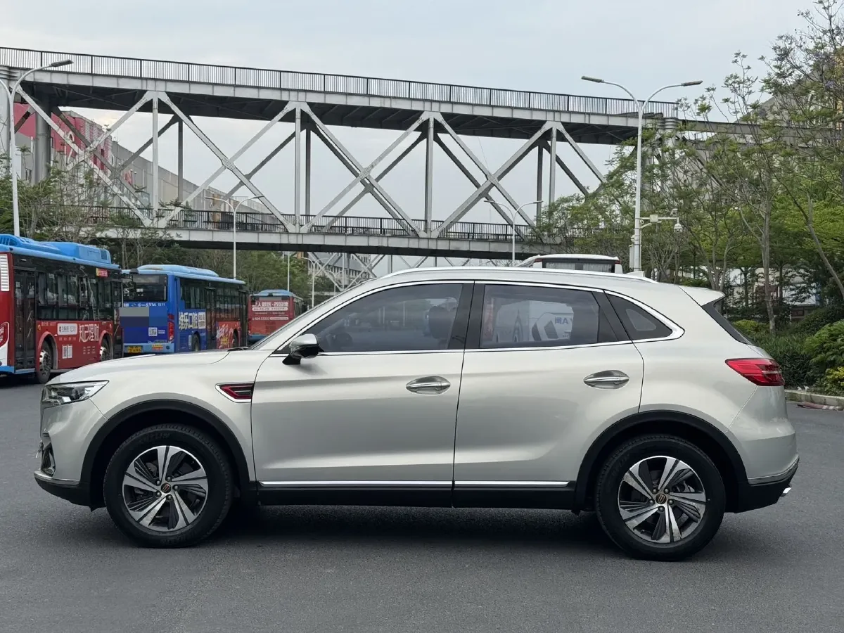 2022 HongQi HS5 2.0T 224HP L4 6AT,autocango,china used car exporter,china ev exporter,chinese used car exporter,chinese used ev exporter