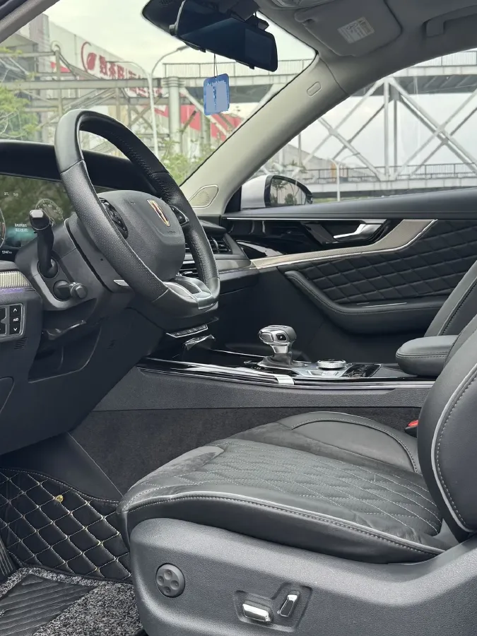 2022 HongQi HS5 2.0T 224HP L4 6AT,autocango,china used car exporter,china ev exporter,chinese used car exporter,chinese used ev exporter